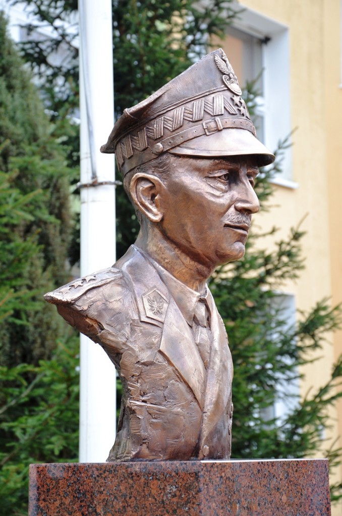 Generał Władysław Sikorski autor Tomasz Jędrzejewski3